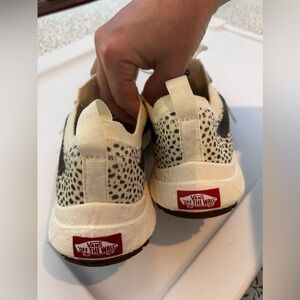 Getting rid of my extra stuff 😅 VANS ULTRARANGE VR3 CUSH U.S MEN 4 IS WOMEN 5.5